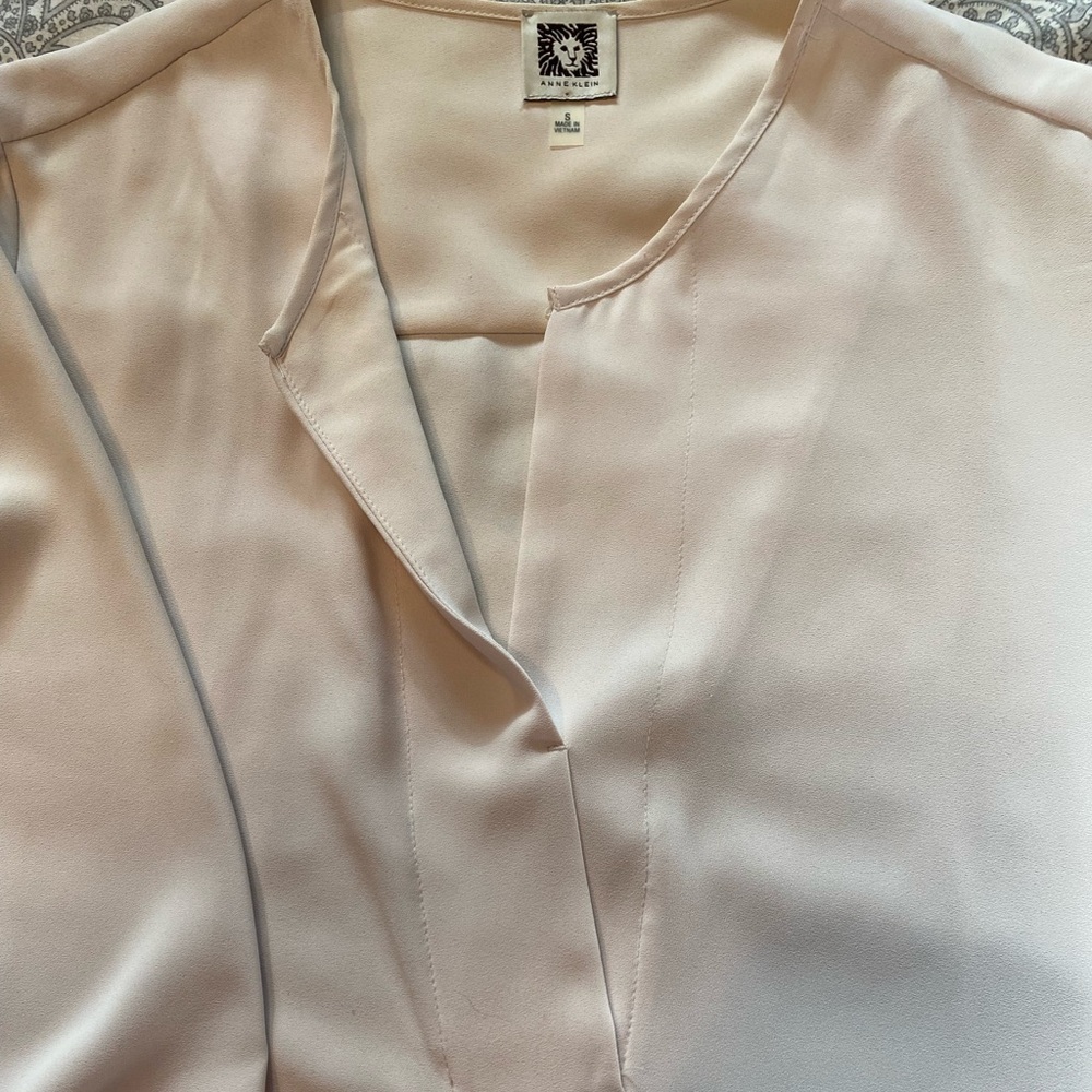 Anne Klein tunic style blouse